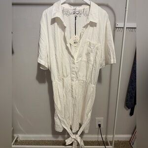 NWT White Button-Front Short Sleeve Romper